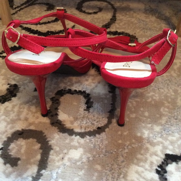 Red and Gold Strappy Heels - Picture 5 of 7